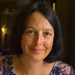 Dawn Bee: Speaking at Leisure and Hospitality World